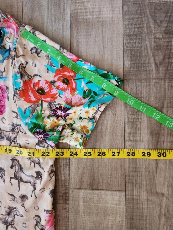 The Janie Lace Garden Favorite Short Sleeve V‑Neck Swing Tee Size XXL - Picture 11 of 14